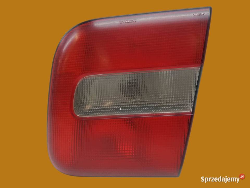 LAMPA TYŁ W KLAPĘ PRAWA SEDAN 9157009 Volvo S70 osobowe