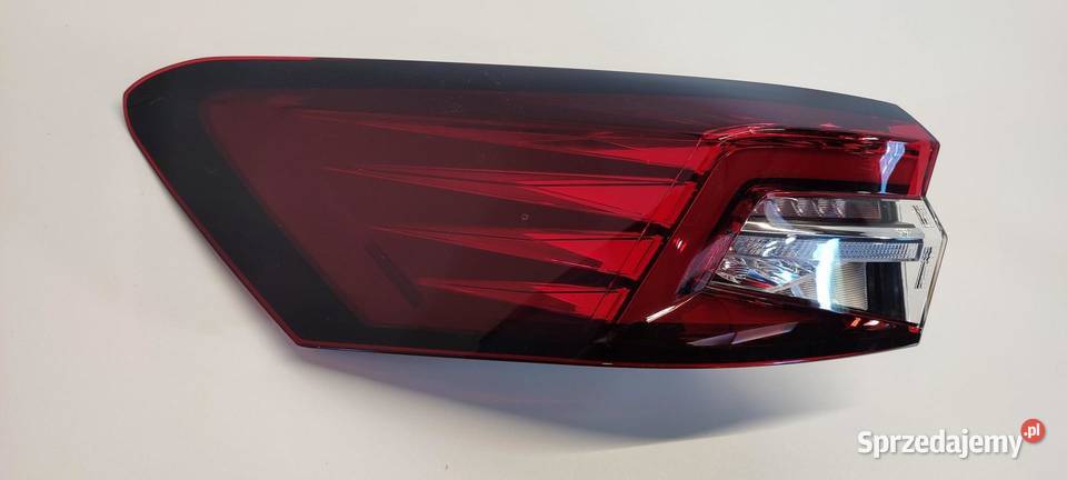 SKODA SUPERB 4 LAMPA LEWY TYŁ LED 3P0945207 dolnośląskie sprzedam