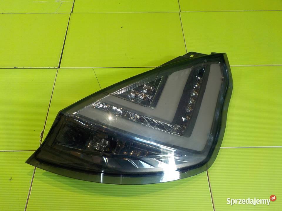 FORD FIESTA MK7 09r HB 5D lampa prawa tyl mazowieckie Suków