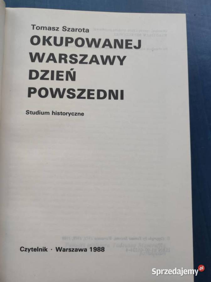 Okupowanej Warszawy dzień powszedni Tomasz Kielce