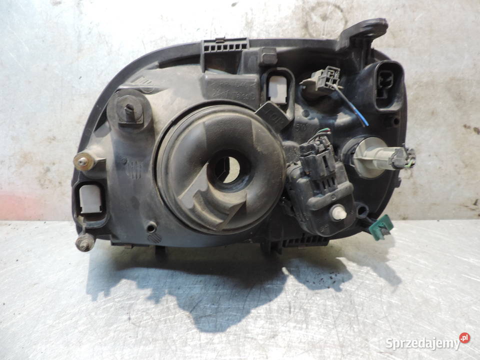 LAMPA PRZEDNIA PRAWA PRZÓD NISSAN MICRA K11