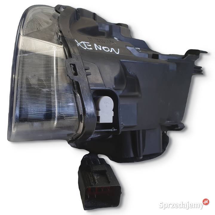 LAMPA PRAWA Volvo XC60 LIFT prawy przód przednia Chełm sprzedam