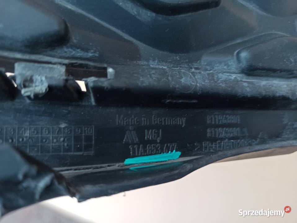 VW ID4 ID4 KRATKA ZDERZAKA ŚRODKOWA 11A853677 Karoseria Motoryzacja Bieleń