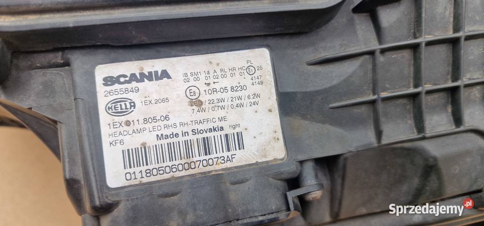 SCANIA R S LAMPA REFLEKTOR FULL LED PRAWY Bieleń