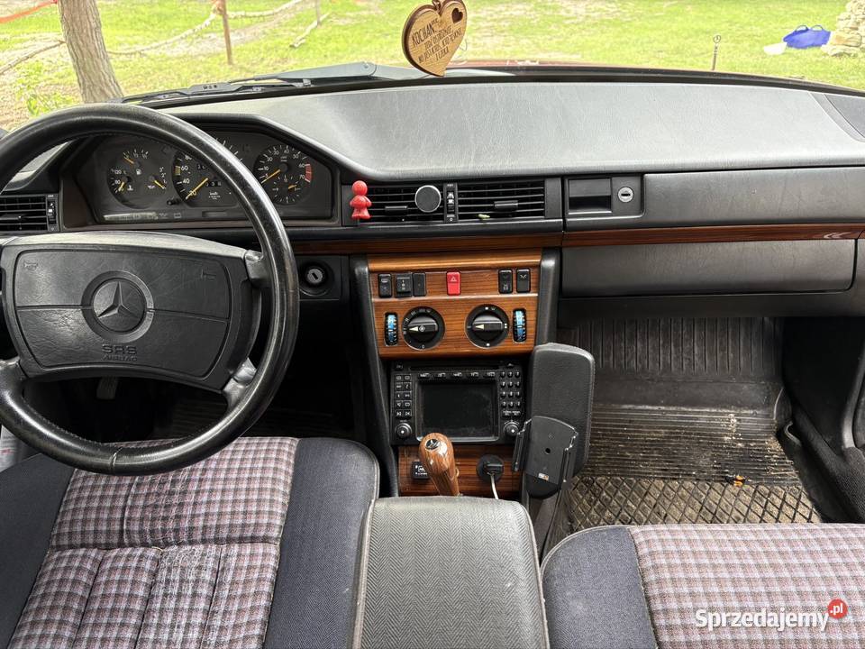 Mercedes benz w124 nieuszkodzony Radomsko