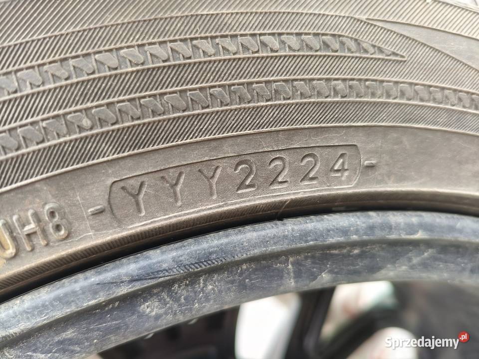 Koła zimowe 22545 R17 Yokohama DOT2224 Toyota sprzedam