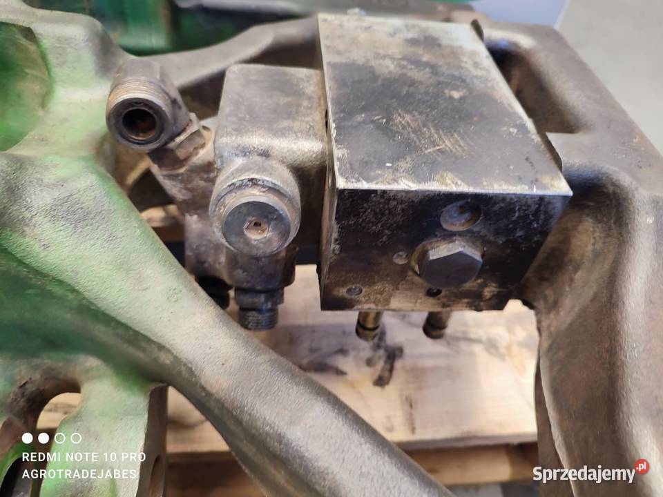 Wspornik osi przedniej L224595 JOHN DEERE 7030PR Wilkowo