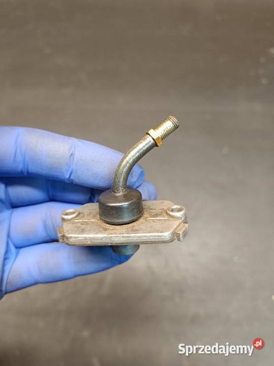 Pokrywa górna dekiel gaźnik mikuni 28 części Gołaczewy