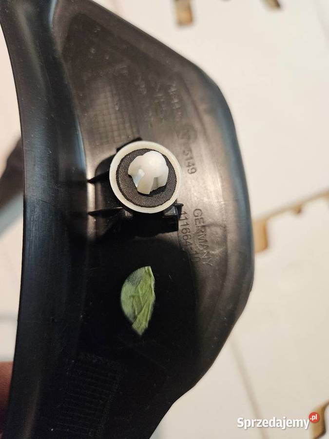 BMW G20 G21 maskownice klapy bagażnika Karoseria