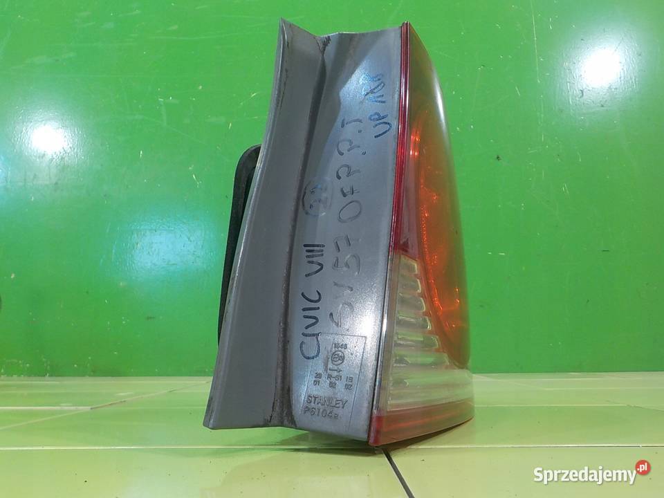 HONDA CIVIC VIII 14 DSI 07r SEDAN 4D lampa prawa Lampy tylne Suków