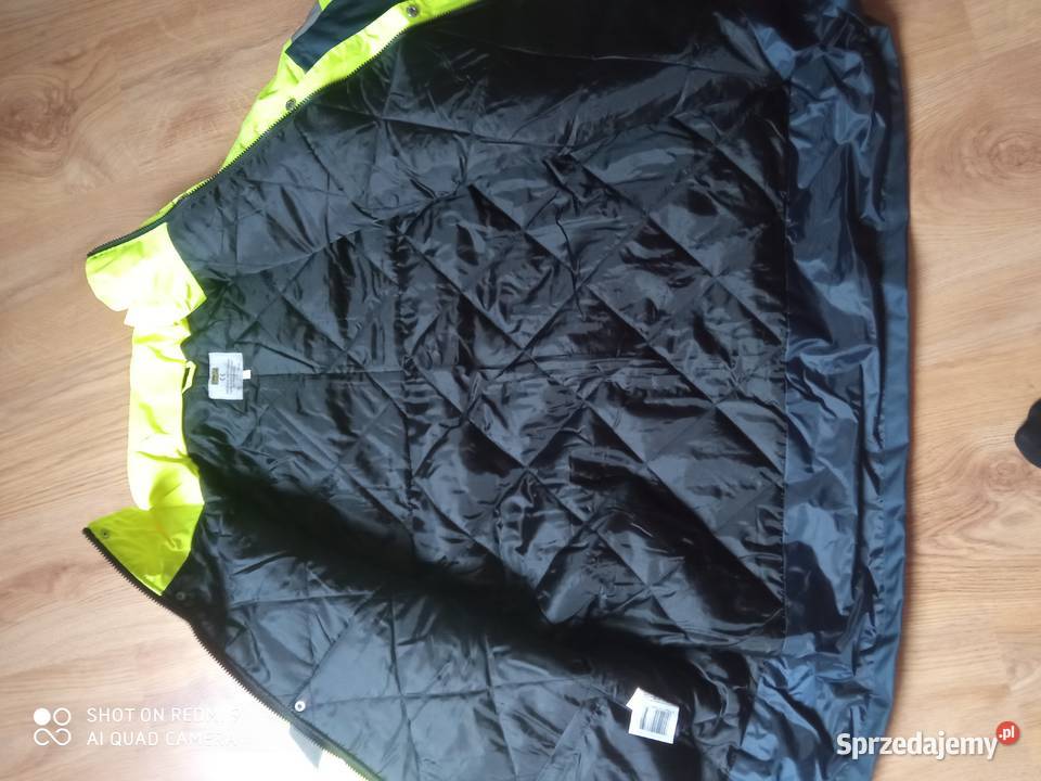 Kurtka ocieplana z odblaskami