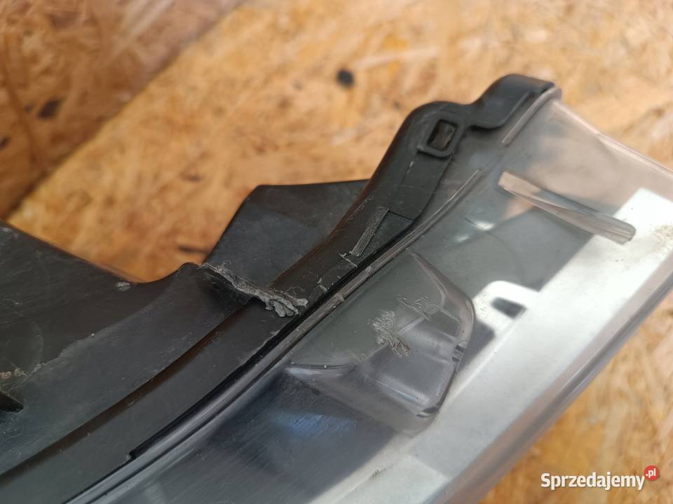 LAMPA PRAWY PRZÓD EU REFLEKTOR BMW 3 F30 F31 LED osobowe Nowy Tomyśl