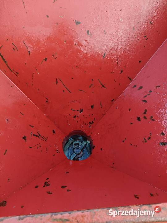 Rozsiewacz nawozowy LELY lubelskie Rossosz