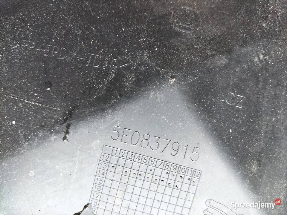 SKODA OCTAVIA III 3 5E0837915 ZAŚLEPKA DRZWI Kamień-Kolonia sprzedam