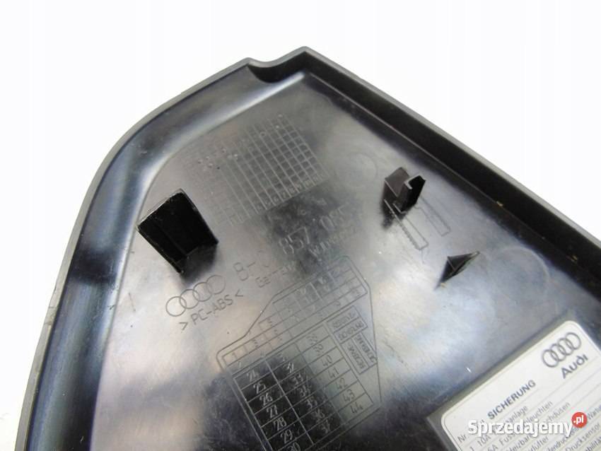Obudowa osłona zaślepka deski rozdzielczej Audi śląskie