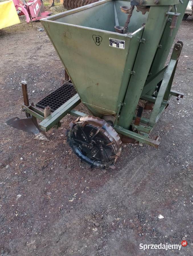 Sadzarka do ziemniaków nieuszkodzony małopolskie Słomniki sprzedam