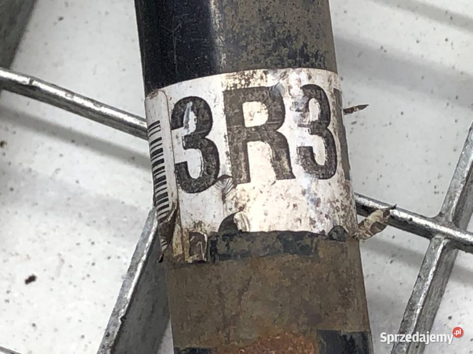 PÓŁOŚ PRAWY PRZÓD TOYOTA AYGO II 10 69 PRZEGUB