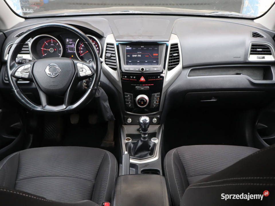 SsangYong Tivoli 16 eXDi relingi dachowe