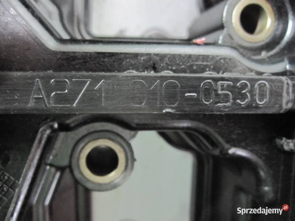 MERCEDES C180 18 271946 143 06R pokrywa zaworów Części samochodowe