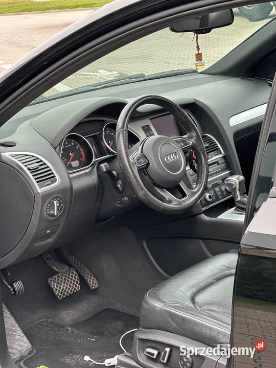 Audi Q7 Audi Q7 2015 SLine 30 benzyna 333 Błonie