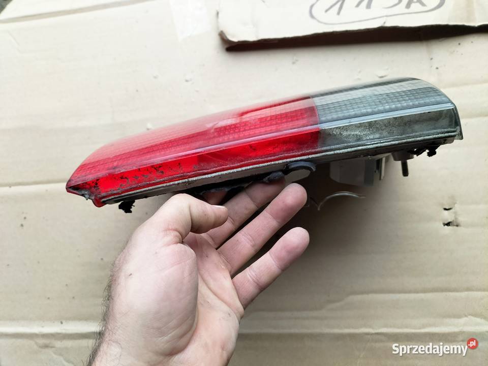 AUDI 80 B4 SEDAN LAMPA TYŁ TYLNA LEWA Kamień-Kolonia