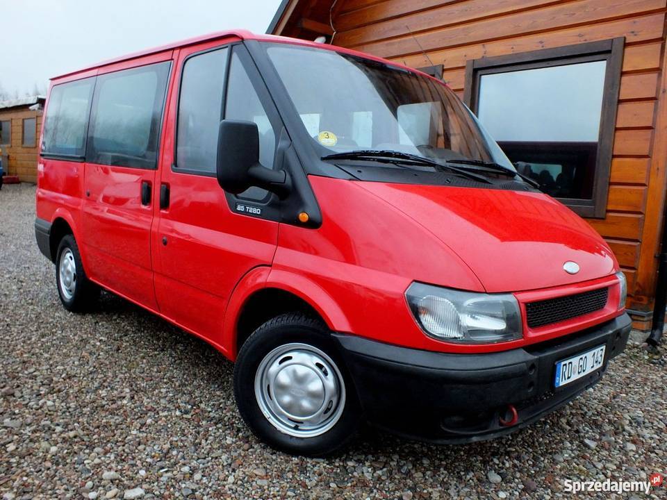 Ford czerwony nieuszkodzony pomorskie Kościerzyna