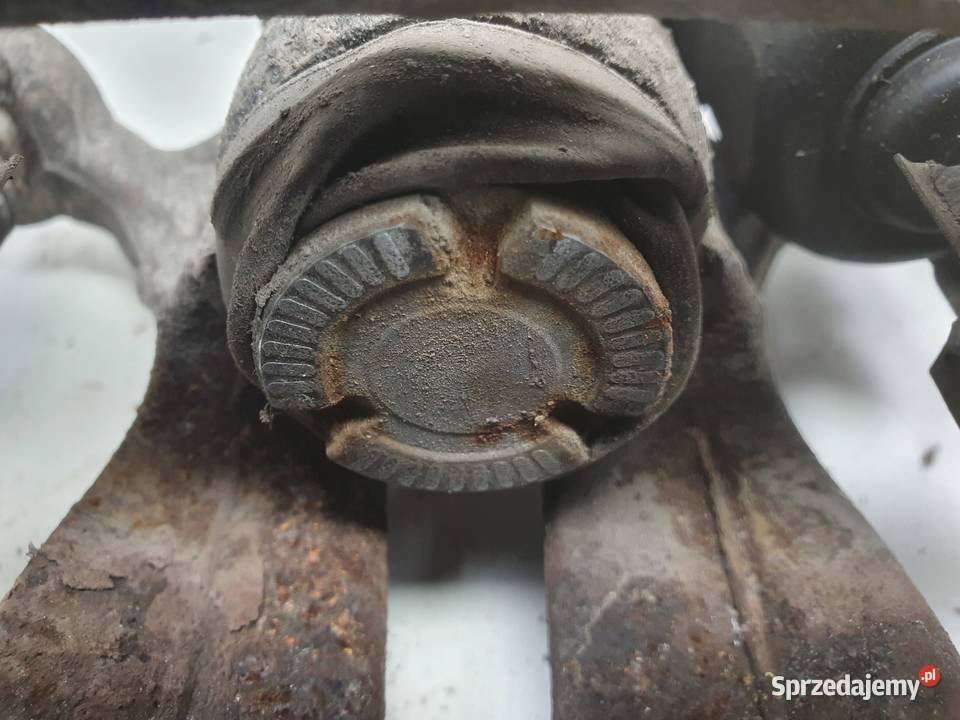 Toyota Corolla XII E21 TYLNY ZACISK HAMULCOWY sprzedam