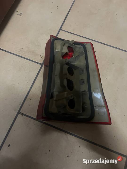 Lampa tył lewa opel astra 1 kombi