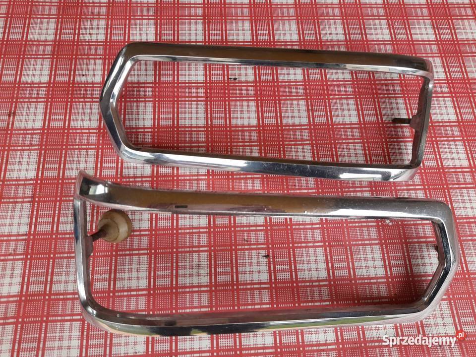 Mercedes w108 ramki lampy tył Maluszyn