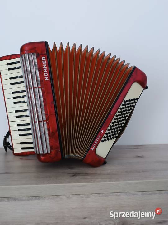 Akordeon hohner arietta lM 72 basy