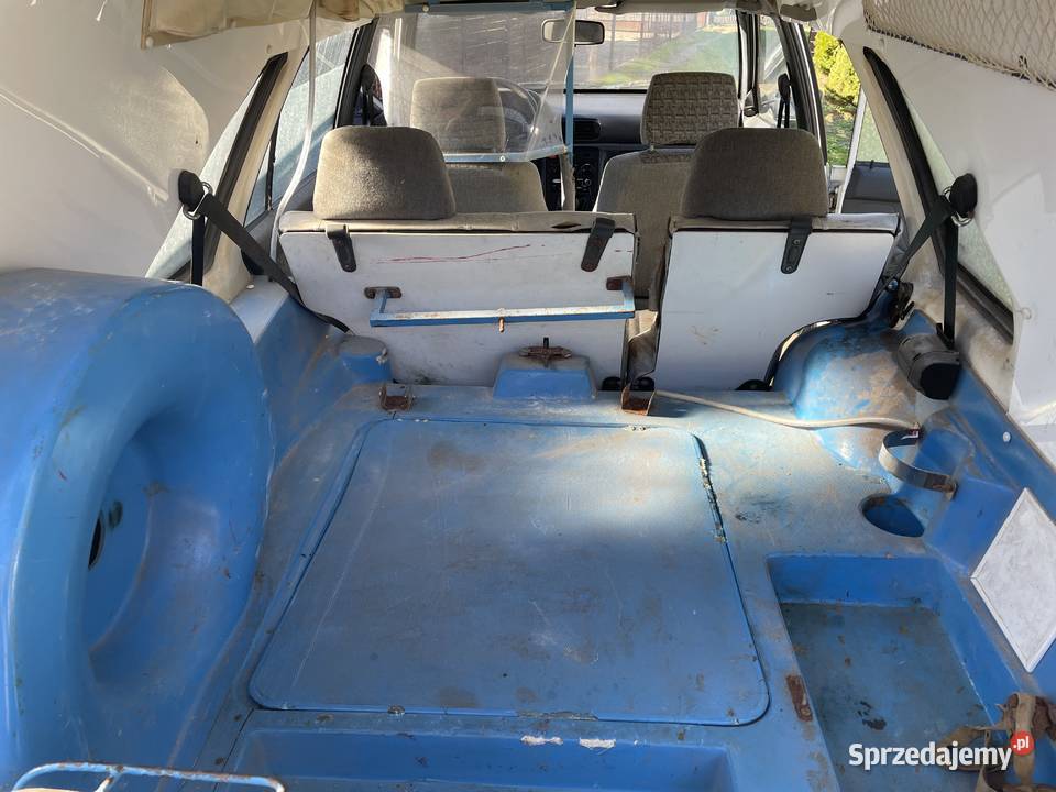 Polonez Specjalny Sanitarny Ambulans 16B 2001r 77KM 1.6 mazowieckie Radom