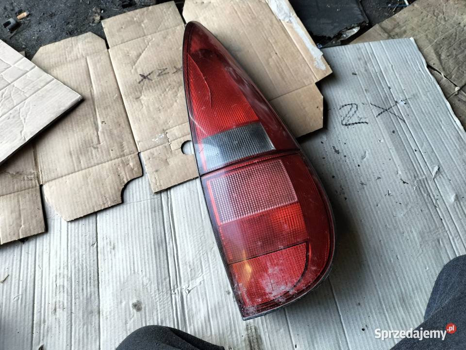 LAMPA TYŁ TYLNA PRAWA WKŁAD LAMPY LAGUNA 1 KOMBI Kamień-Kolonia