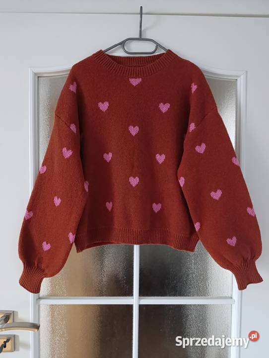 Sweter damski w serca sprzedam