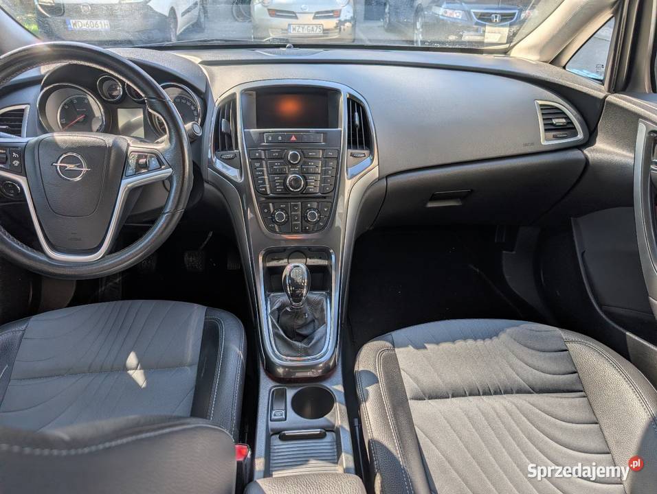 Astra j 17 CDTI 110 koni bezwypadkowy oryginalny Kobyłka sprzedam