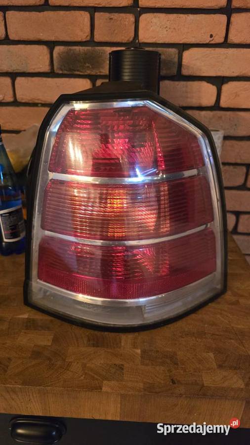 Lampa prawy tył opel zafira B 2006 osobowe śląskie Sosnowiec