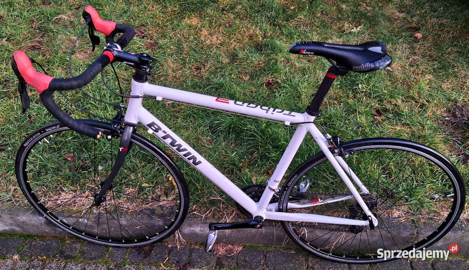 Duży rower szosowy kolarzówka Triban 3 Koła 28 Zawiercie sprzedam