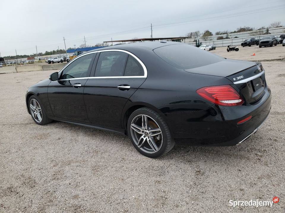 2017 MERCEDESBENZ E 300 4MATIC Bełchatów sprzedam