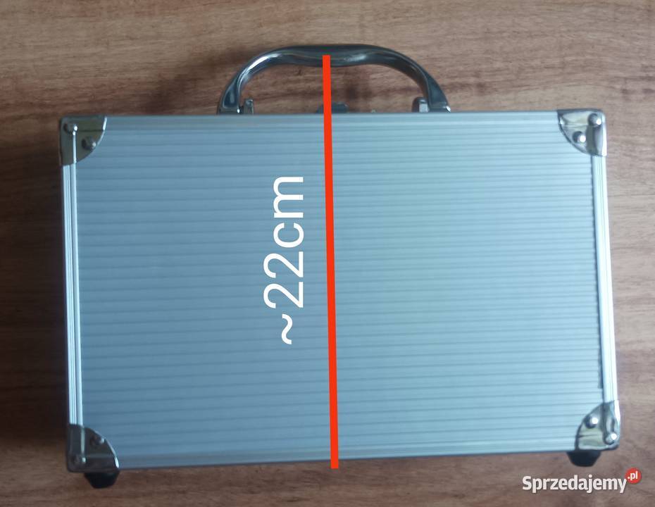 Sprzedam walizkę kosmetyczna pustą Lubin