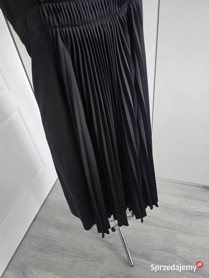 Nowa plisowana sukienka Warszawa