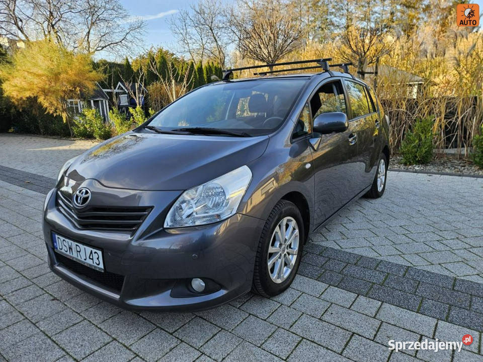 Toyota Verso 20 127 Klimatronik Elektryka Kamera Rok produkcji 2012 Strzegom