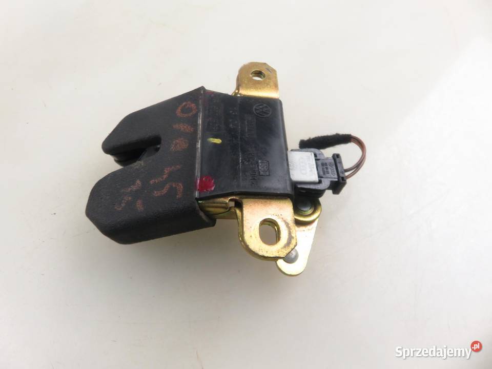 ZAMEK KLAPY VW BORA 1J5827505 osobowe