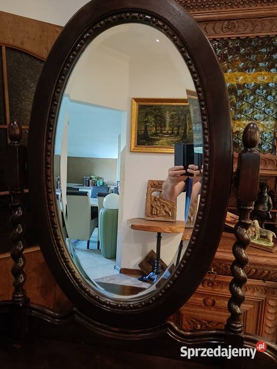 Stara komoda z owalnym lustrem vintage Lipno