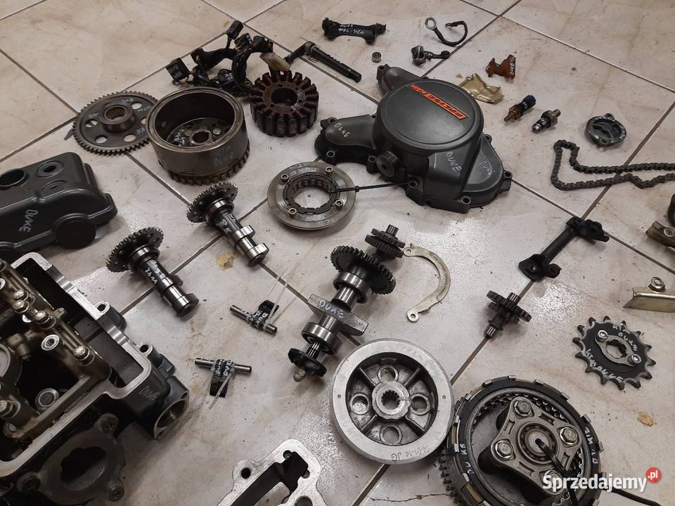 Ktm 125 Duke silnik części głowica cylinder Silniki i osprzęt