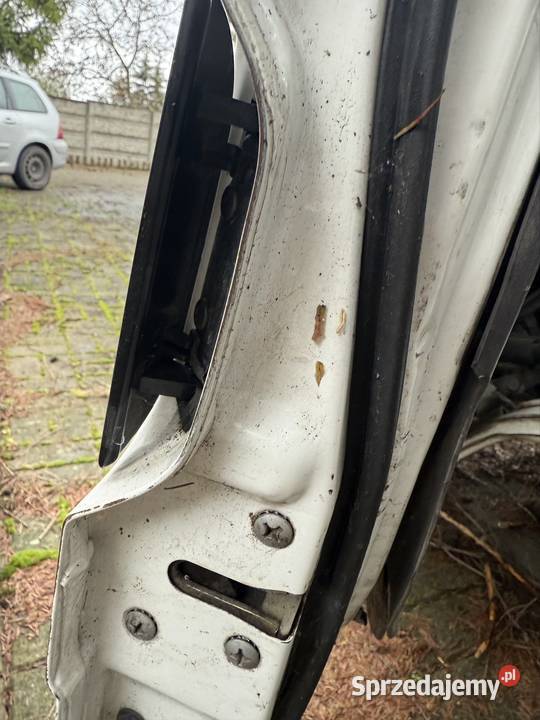 Klamka zamek lewa Mazda 2200 Klamki Ostrów Wielkopolski