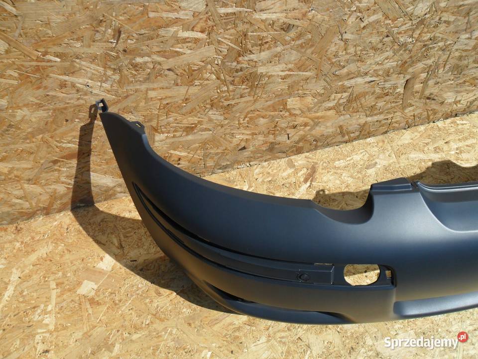 ZDERZAK PRZEDNI Toyota Yaris 2003 zamiennik