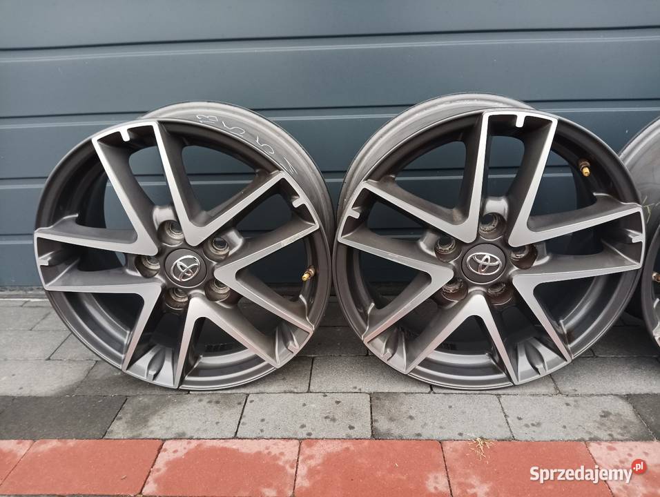 Felgi aluminiowe używane R16 5x1153 Toyota Biłgoraj