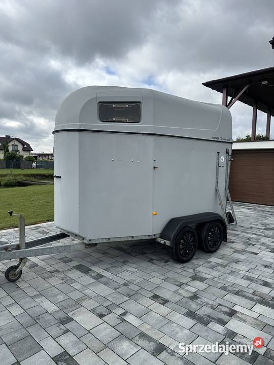 Przyczepa do przewozu 2 koni kat B dmc 1300