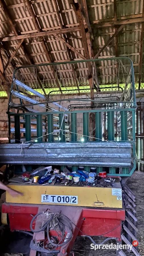 Przyczepa samozbierająca T0102