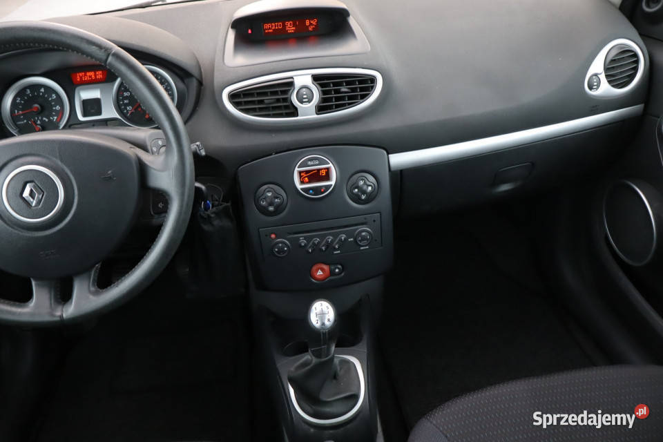 Renault Clio 12 16V Zabrze