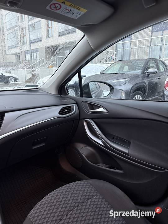 Sprzedam Opel Astra K stan Rok produkcji 2016
